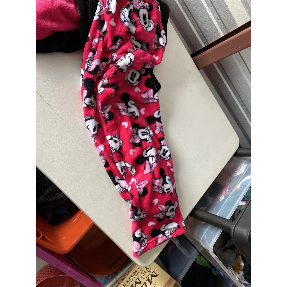 Disney Minnie Mouse Pink Fleece Pajama Set size medium (8/10) with eye mask - Picture 3 of 4